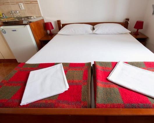 Apartments&Rooms M Petrovac Kamer foto