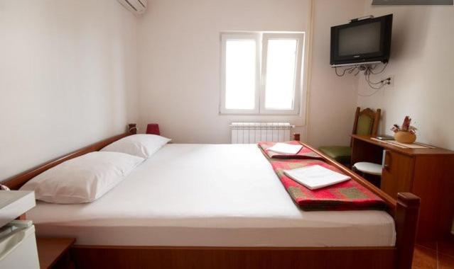 Apartments&Rooms M Petrovac Kamer foto
