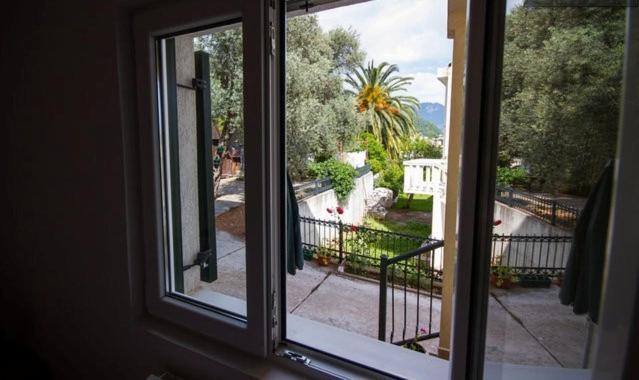 Apartments&Rooms M Petrovac Buitenkant foto